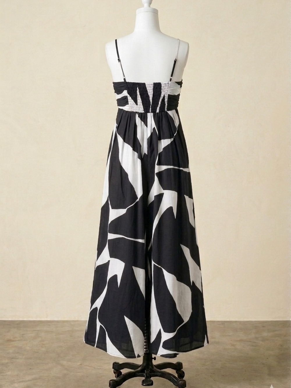 NWOT Black & White Abstract Wide Leg Jumpsuit  (0098-0099) - Picture 2 of 2